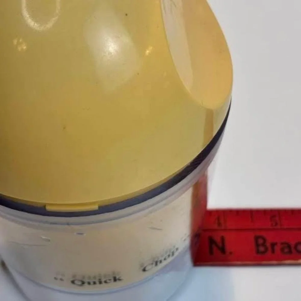 Quick Chop‎ Manual Food Chopper Yellow Vintage Kitchen Gadget Onion Veggie Retro